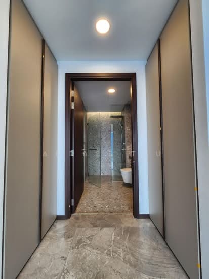 ONE PEARL BANK photo 4