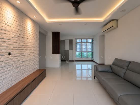 476C UPPER SERANGOON VIEW photo 2