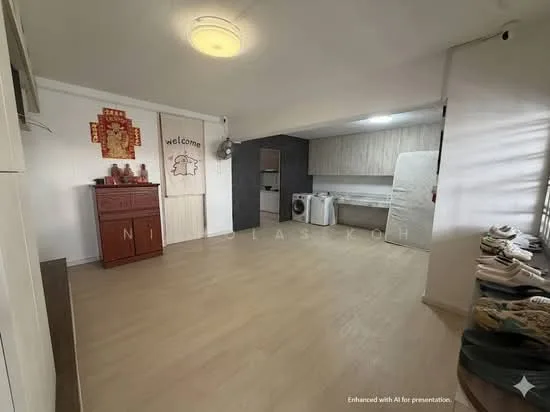 723 Jurong West Avenue 5 image 1 of 10