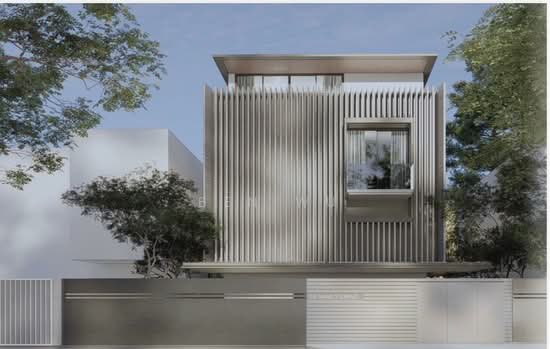 Luxury 6-Bedroom Bungalow for Sale at Namly Drive photo 2