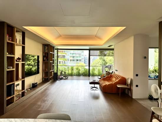 15 HOLLAND HILL photo 2