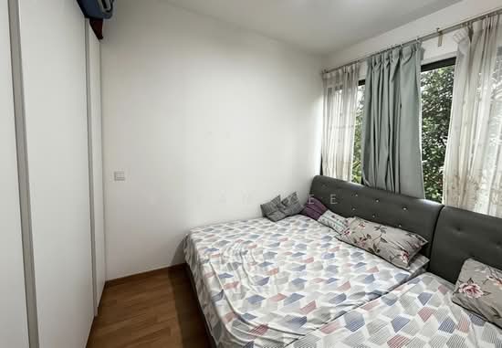 STRATUM photo 4
