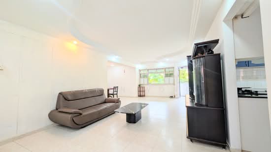 160 PASIR RIS STREET 13 photo 2