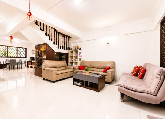 633 HOUGANG AVENUE 8