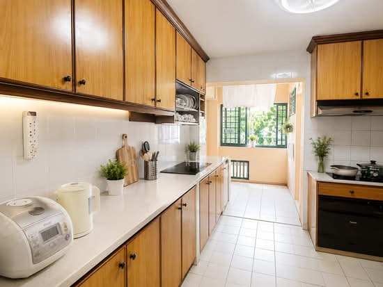 574 HOUGANG STREET 51 image 1 of 4