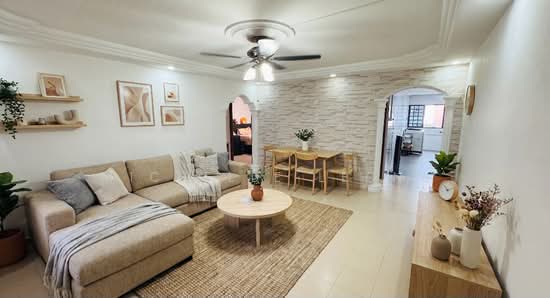 352 HOUGANG AVENUE 7 photo 3