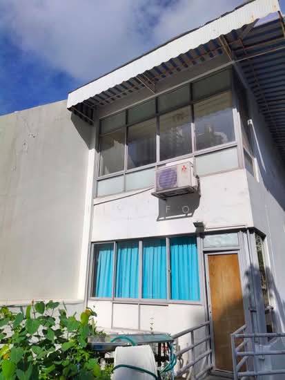 River Valley Corner Terrace. Ripe for Rebuild. Mins Great World Mall & MRT image 1 of 5
