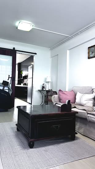 172 YISHUN AVENUE 7 image 1 of 8