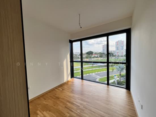 LEEDON GREEN photo 3