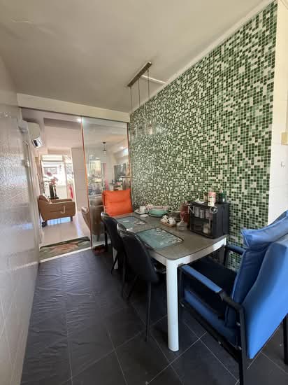 87 COMMONWEALTH CLOSE photo 6