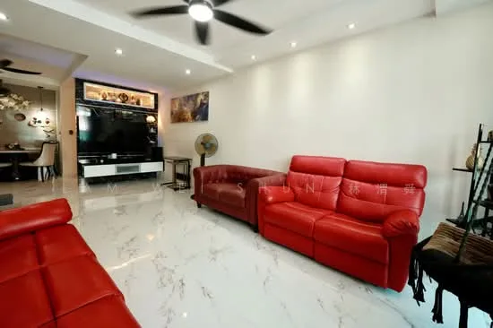 190 Punggol Central image 1 of 10