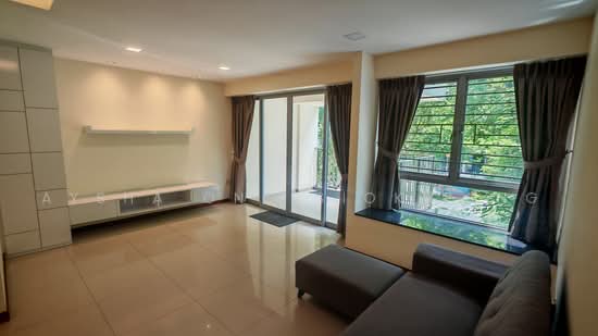 518B TAMPINES CENTRAL 7 image 1 of 9