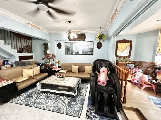 336 JURONG EAST AVENUE 1 image 1 of 10