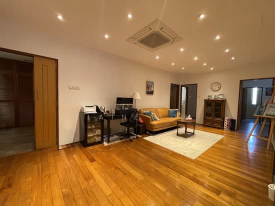 HORIZON TOWERS photo 2