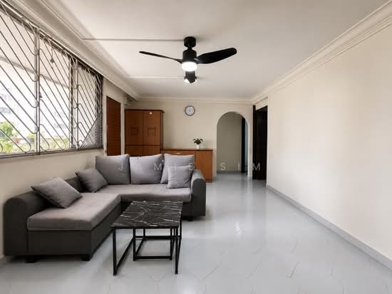 648 HOUGANG AVENUE 8