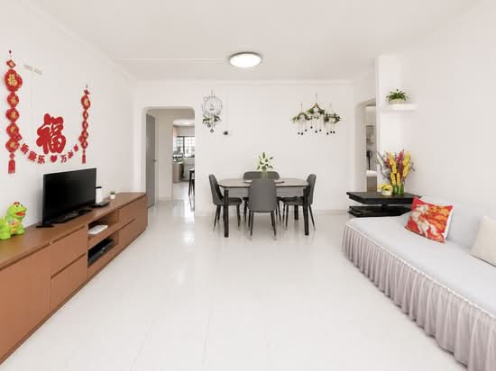 108 WOODLANDS STREET 13