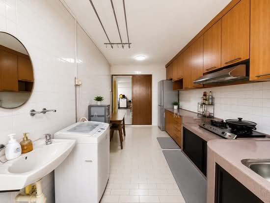 108 WOODLANDS STREET 13 photo 6