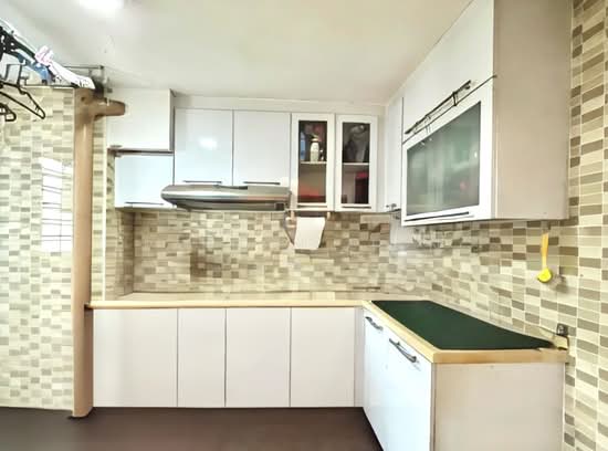101 WHAMPOA DRIVE photo 4