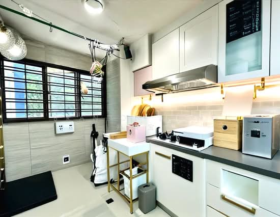 101 WHAMPOA DRIVE photo 5