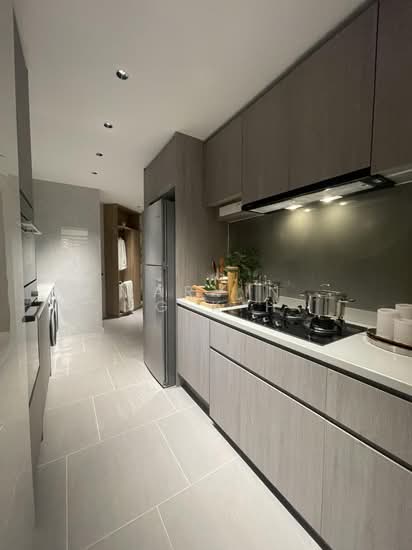 THE LAKEGARDEN RESIDENCES photo 2