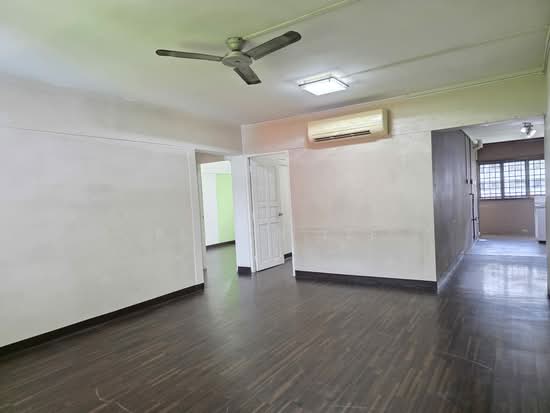 9 GLOUCESTER ROAD photo 2