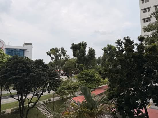 172 HOUGANG AVENUE 1 image 1 of 10