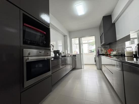 288A COMPASSVALE CRESCENT photo 3