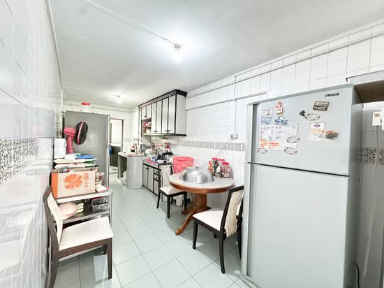 321 WOODLANDS STREET 32 photo 5