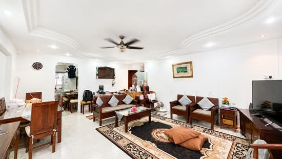 221 Tampines Street 24
