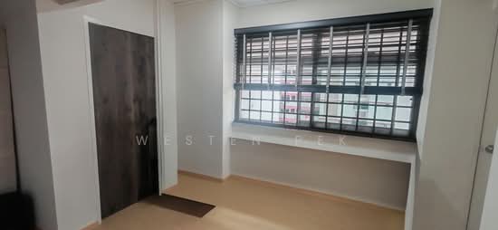 751 CHOA CHU KANG NORTH 5 photo 4
