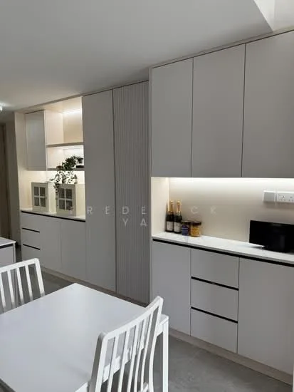 Sengkang Grand Residences image 1 of 9