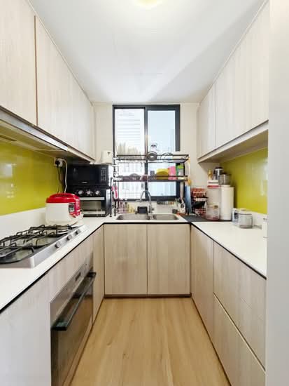 WESTWOOD RESIDENCES photo 4