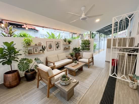 Freehold Semi-Detached | 5-Min Walk to Upper Changi MRT photo 3