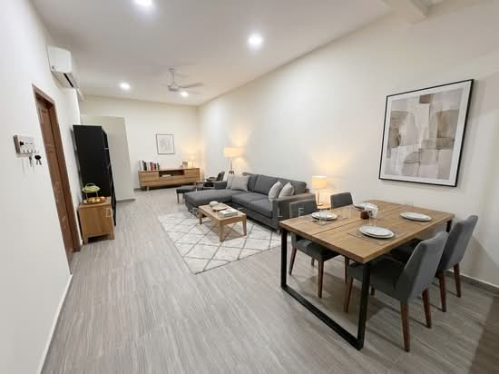 Freehold Semi-Detached | 5-Min Walk to Upper Changi MRT photo 4