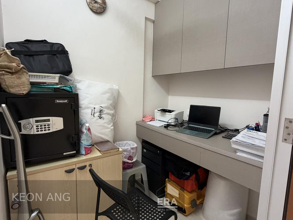 209 SERANGOON CENTRAL photo 2