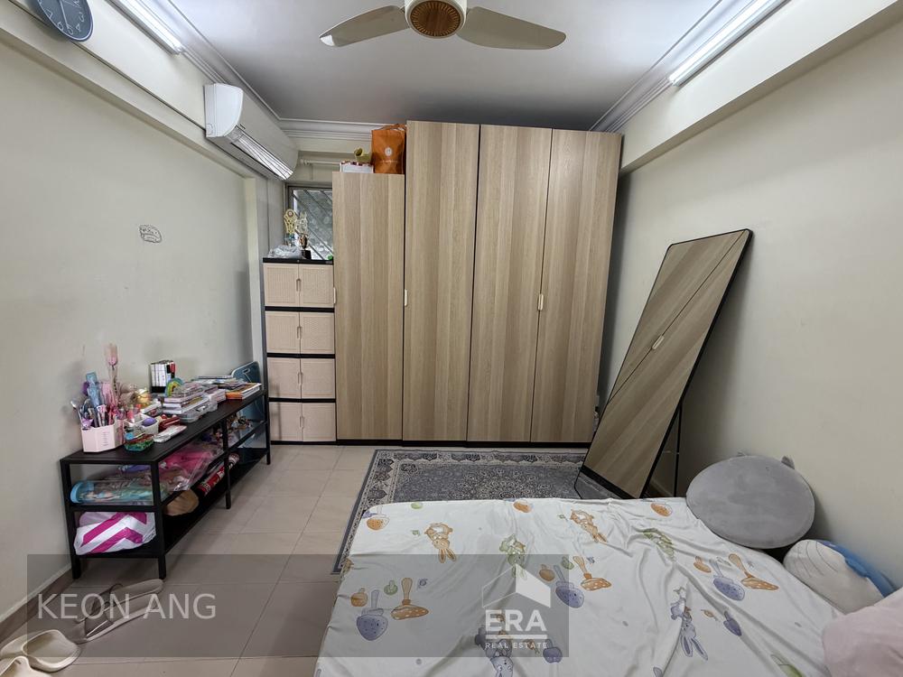 209 SERANGOON CENTRAL photo 3
