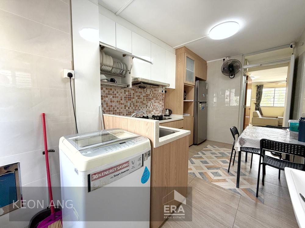 209 SERANGOON CENTRAL photo 5