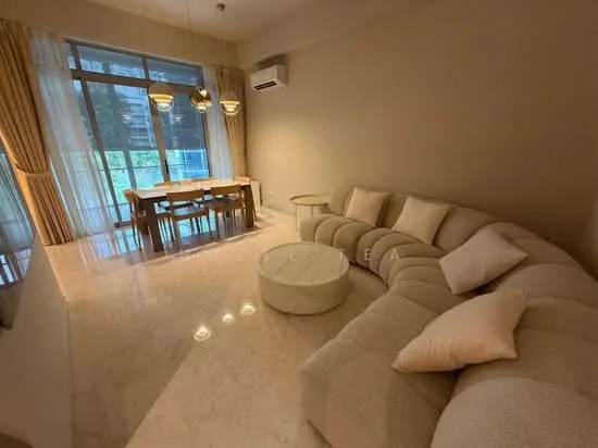 Venezio image 1 of 8