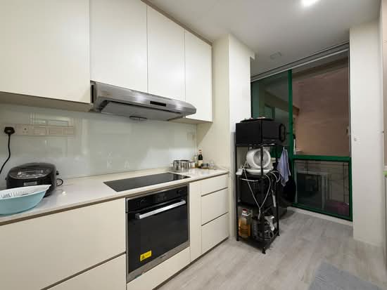 HILLVIEW HEIGHTS photo 3