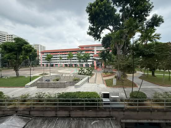 254 SERANGOON CENTRAL DRIVE photo 2