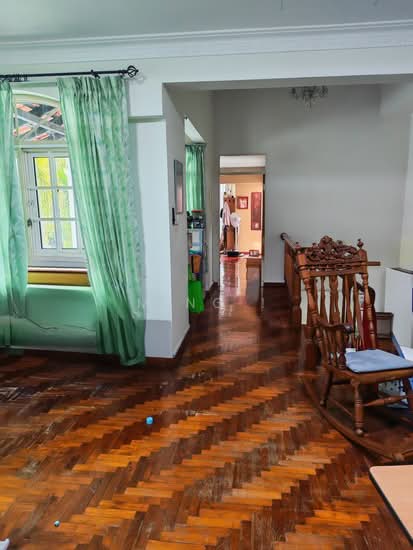 Rare Freehold Corner Terrace — Generous Regular Plot, Low PSF photo 3