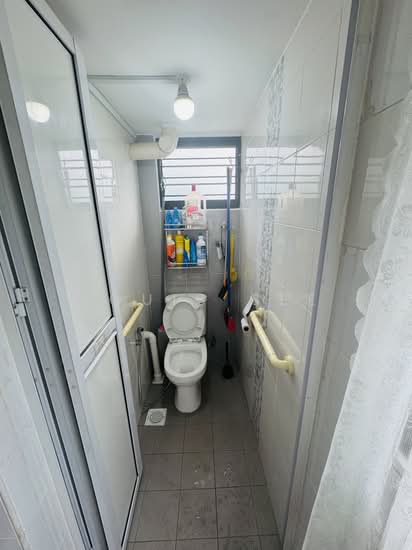176 BOON LAY DRIVE photo 4