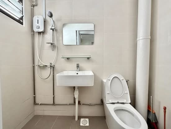 874A TAMPINES STREET 84 photo 4