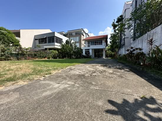 Lorong L Telok Kurau photo 2