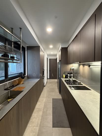 MIDTOWN MODERN photo 6