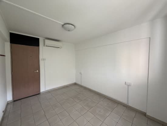 122 YISHUN STREET 11 photo 6
