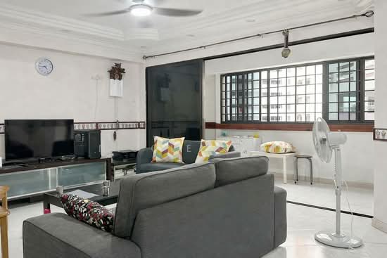 682A JURONG WEST CENTRAL 1 image 1 of 4