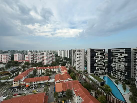 THE POIZ RESIDENCES photo 3