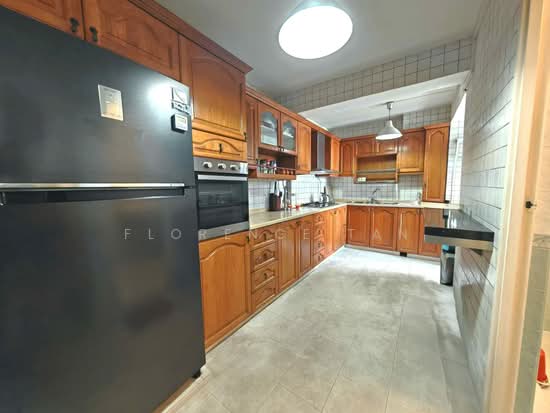 27 MARINE CRESCENT photo 3