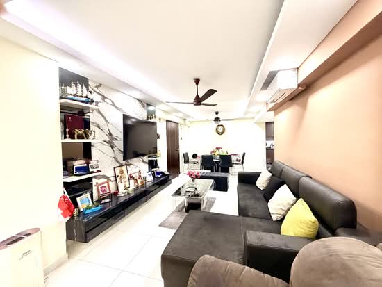 100 WHAMPOA DRIVE